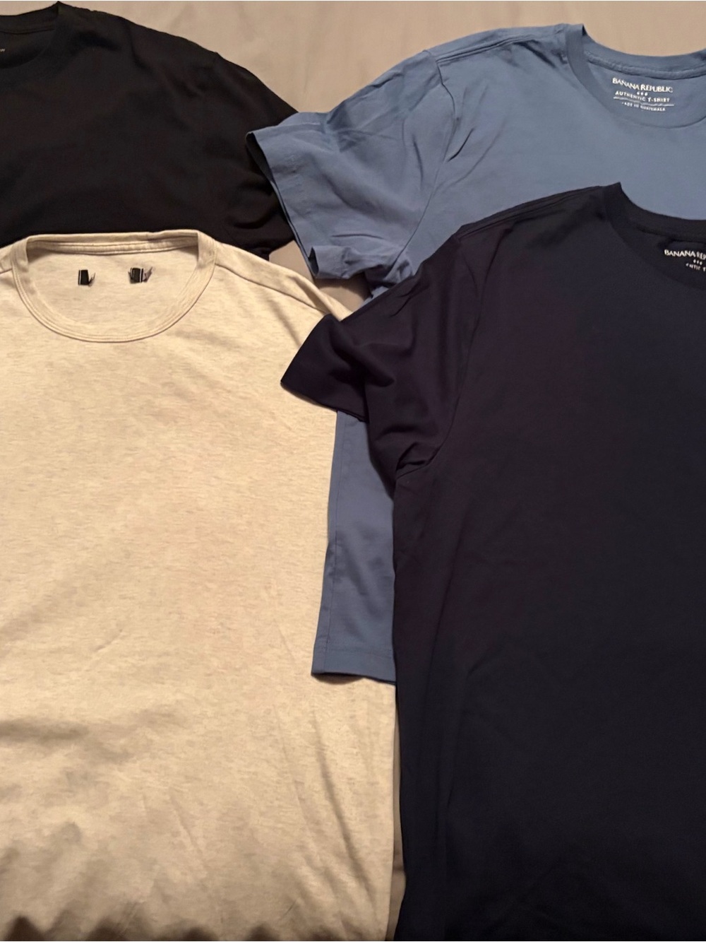 4 Banana Republic Men's Crew Neck T-Shirt - Navy, Light Blue, Black, Cream large
